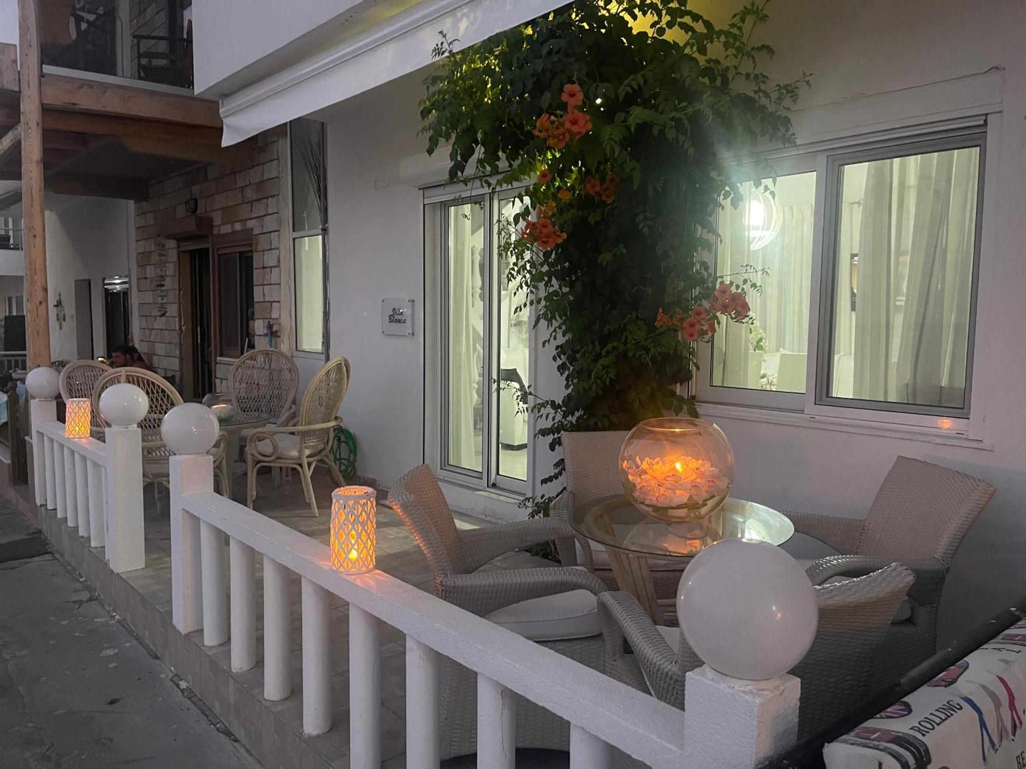 Villa Blanca Haraki Eksteriør billede